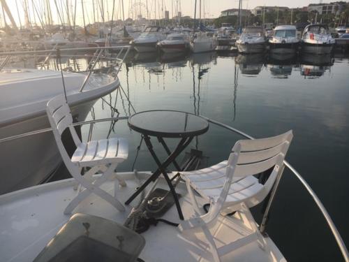 Location Bateau Antibes Port Vauban