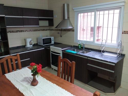 Kitchen, Excelente Duplex para 5 personas near Domingo Faustino Sarmiento Airport