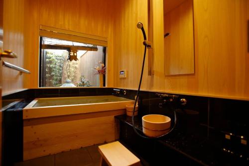 Three-Bedroom Apartment image 9