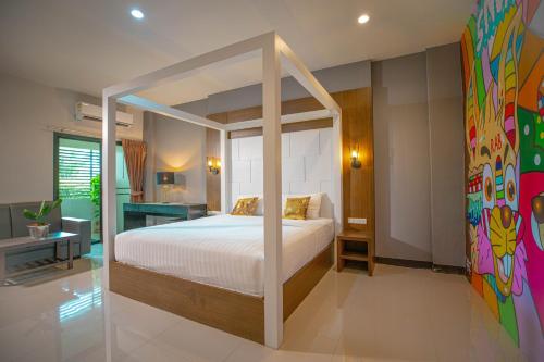 Smart Hotel Room Type - Deluxe Suite