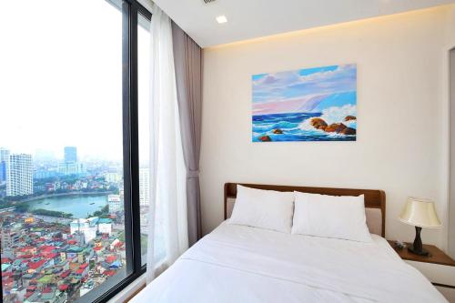 Apartment with Lake View image 3