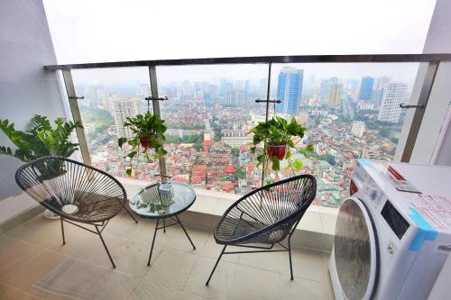 Apartment with Lake View image 9