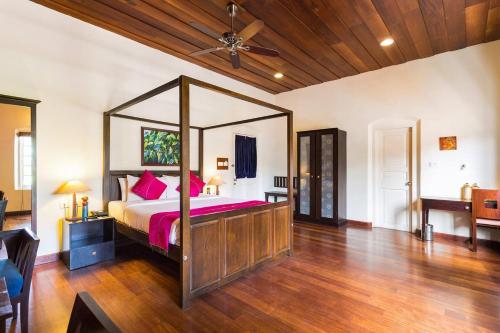 Heritage Premium Room image 10