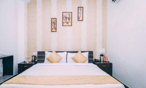 Deluxe Room image 4