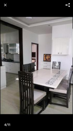 3 Bhk modern flat at sector 17 faridabad