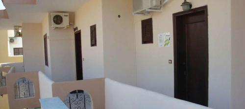  A wonderful Small apartment for 4 very close to a great beach. in Psakoudia