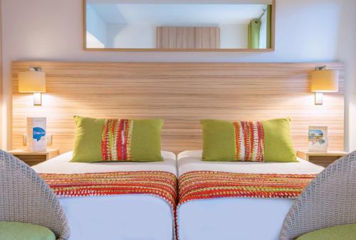 1 double bed