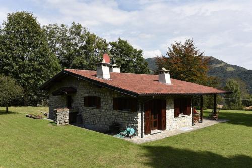  CHALET VILLA BIBE, Pension in Casasco Intelvi