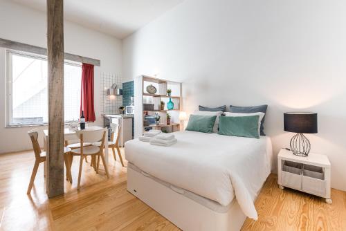  TPC - Unexpected Journey, Ferienwohnung in Porto