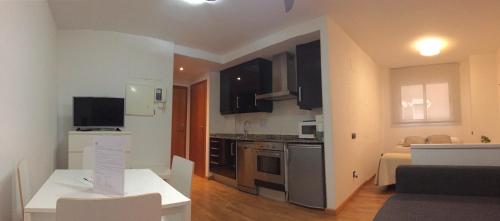 Apartamentos Turisticos Torico Amantes - image 11