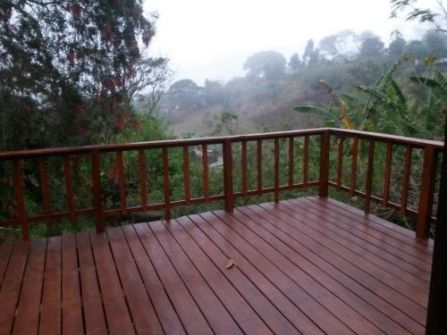 Shared lounge/TV area, Tucked away in the tree tops in Everton