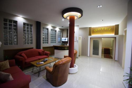 DEA Hotel 2002