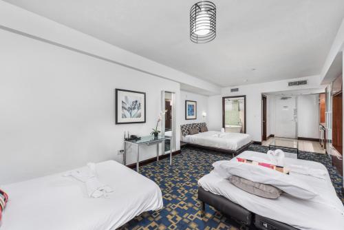 Charming suite in Ocean Drive South Beach - image 2