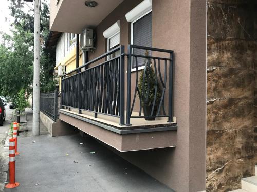 Primavera Apartment - image 3