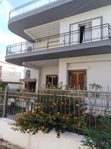  Dora's Apartment 5 min from airport in Spáta