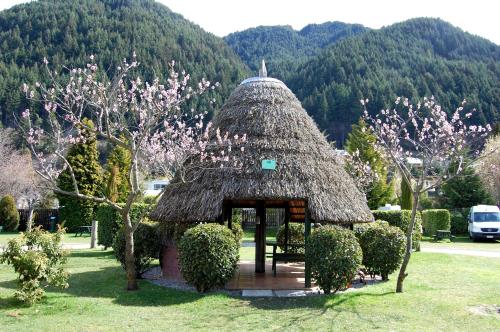 Queenstown Holiday Park Creeksyde – Queenstown, CA