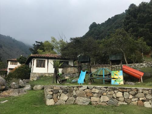 Playground, Estancia La Canada in Tabay