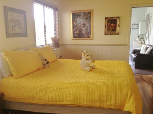 Must Love Dogs B&B & Self Contained Cottage