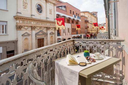 Erkély/terasz, Phi Hotel Palio in Asti