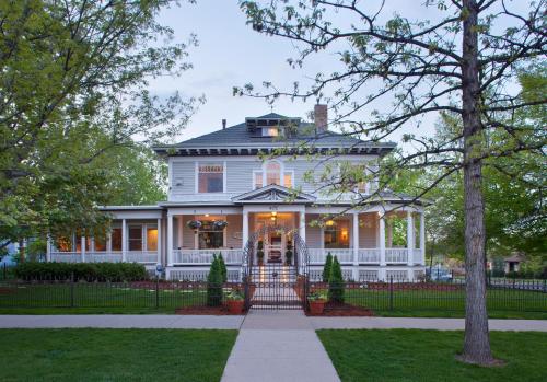 Edwards House – khách sạn tại Fort Collins