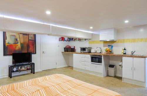 Létesítmények, Modern & homely comfort in Wantirna