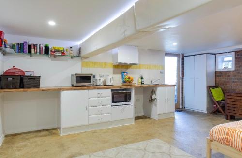 Konyha, Modern & homely comfort in Wantirna