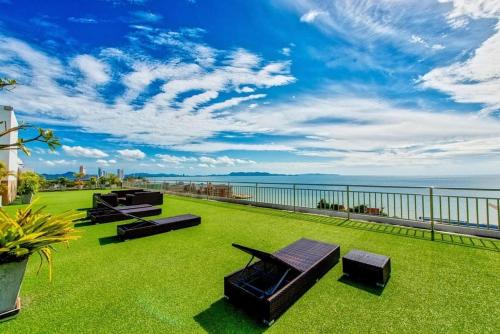 Nam Talay Condo Brand New!! Panorama Ocean View Secret Hideaway Nam Talay Condo Brand New!! Panorama Ocean View Secret Hideaway