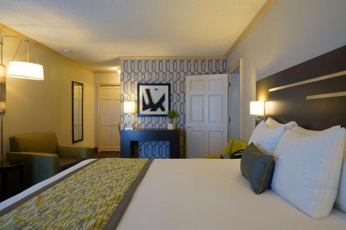 Best Western Plus Morristown Conference Center Hotel