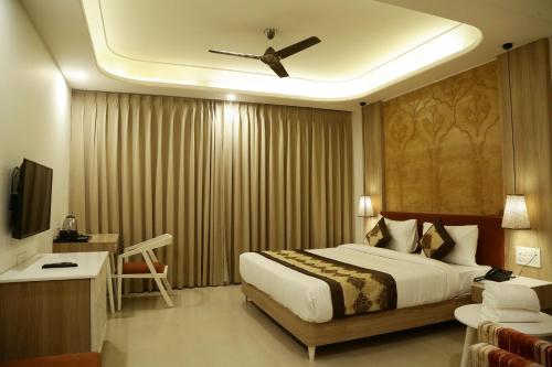 King Room image 10