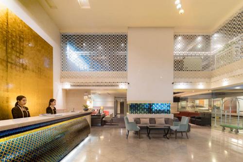 ล็อบบี้, โรงแรมฟูรามา สีลม กรุงเทพฯ (Furama Silom Hotel Bangkok) near สถานีรถไฟฟ้าใต้ดินสามย่าน