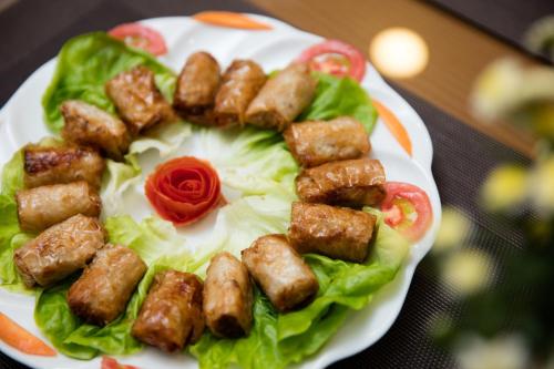 Food and beverages, Grand Dragon Hotel Hanoi near Tran Duy Hung Street