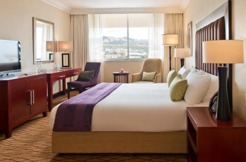 AVANI Windhoek Hotel & Casino