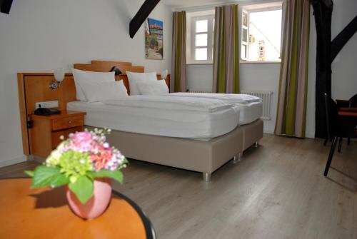 1 queen bed