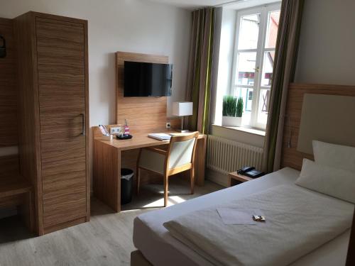 1 twin bed