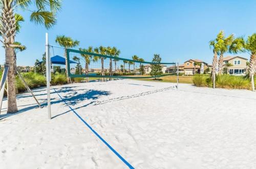 Large Holiday Home - main image