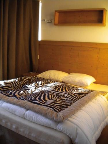 Bed, travelski home premium - Residence Le Roc Belle Face 4 stars in Les Arcs