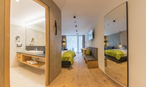 KOSIS Sports Lifestyle Hotel - image 12
