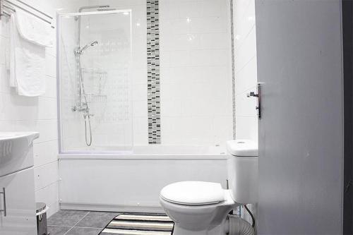 Lewis Apartment in the Heart of the Northern Quarter sleeps up to 12, Mánchester (foto 8)