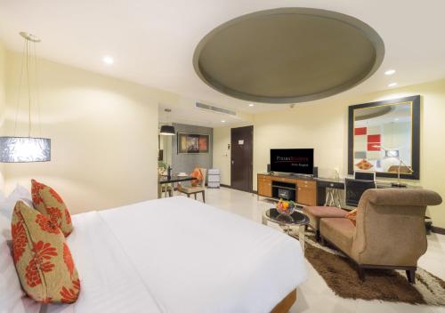 1 queen bed