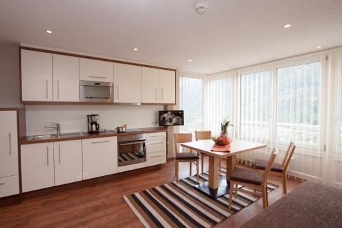 Deluxe Two-Bedroom Apartment