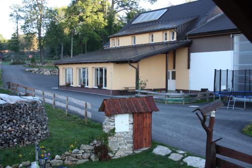 B&B České Žleby - Penzion Farma Žleby - Bed and Breakfast České Žleby