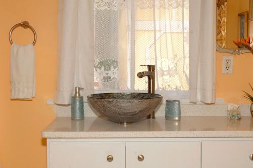 Adorable Historic Downtown Apartment in St. Augustine, USA