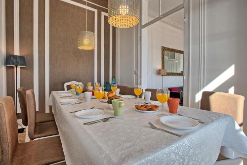 Localtraveling ALFAMA River View - Family Apartments - image 7