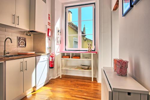Localtraveling ALFAMA River View - Family Apartments - image 5