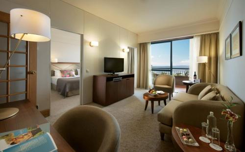 2 twin beds