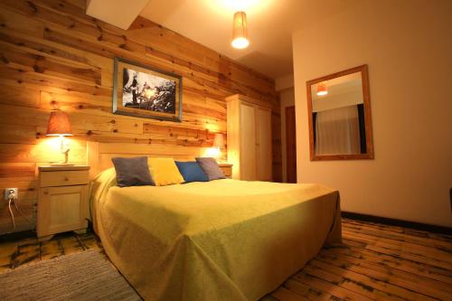1 twin bed