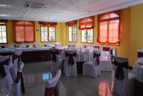 宴會廳, 梅雷洛斯酒店 (Hotel Meleiros) in 普埃夫拉德薩納夫裡亞