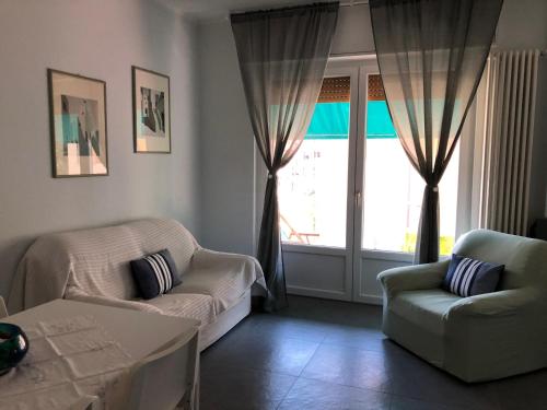  LIGURIA HOLIDAYS - Ponte Annibale a 3 minuti dal mare, Pension in Rapallo