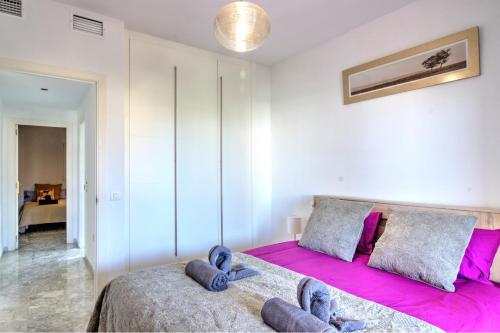 Beachfront apartment in Puerto Banus, Playa Rocio