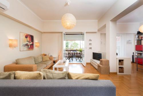 Stylish flat with veranda in the heart of Athens, Athènes (photo 2)